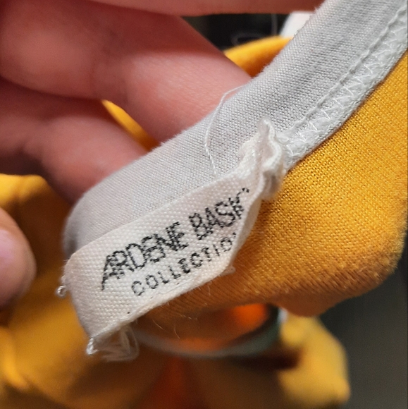 Ardene Basic Mustard Yellow Short-Sleeve T-shirt Womens Medium - Picture 2 of 3